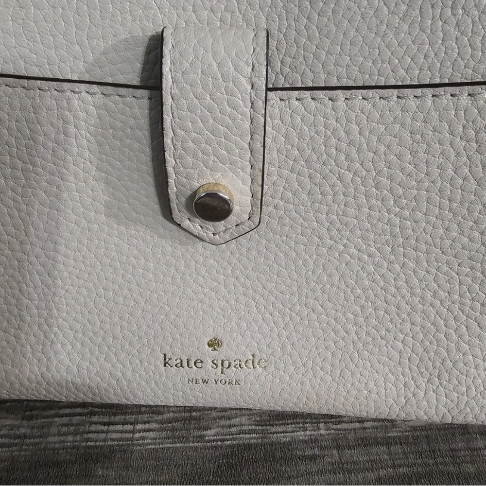 Kate Spade Crossbody - Picture 6 of 11
